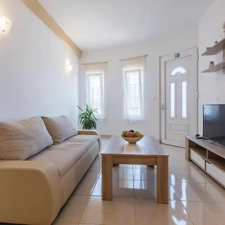 Apartamento One-bedroom In Komarna