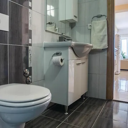 Διαμέρισμα One-bedroom In Komarna *