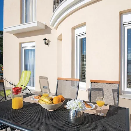 Διαμέρισμα One-bedroom In Komarna